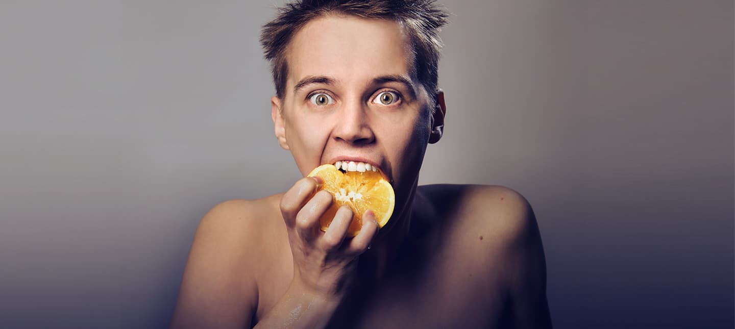 Чёрный апельсин (Молодёжный театр)