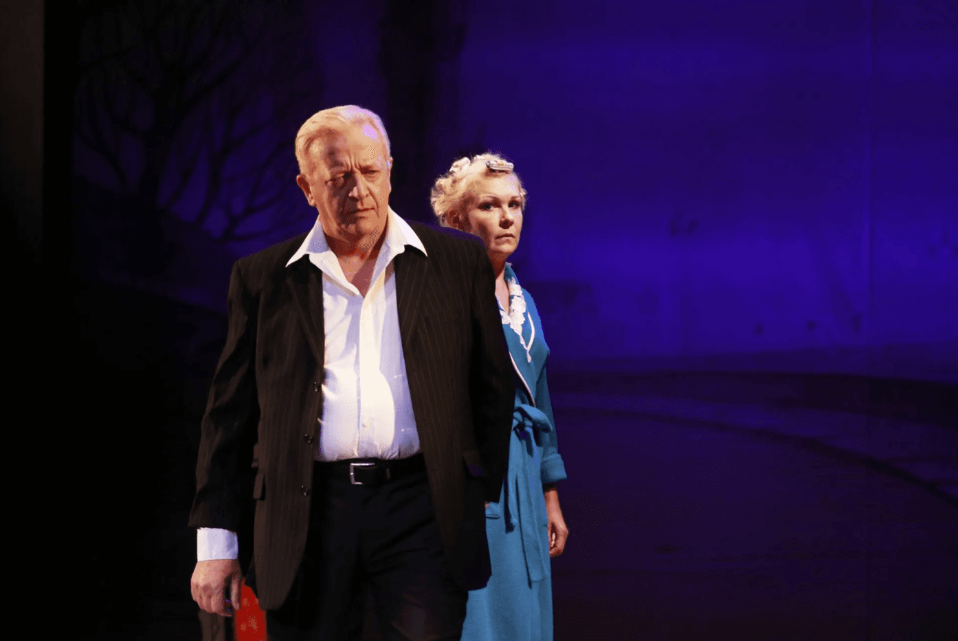 Пять вечеров (Городской театр)