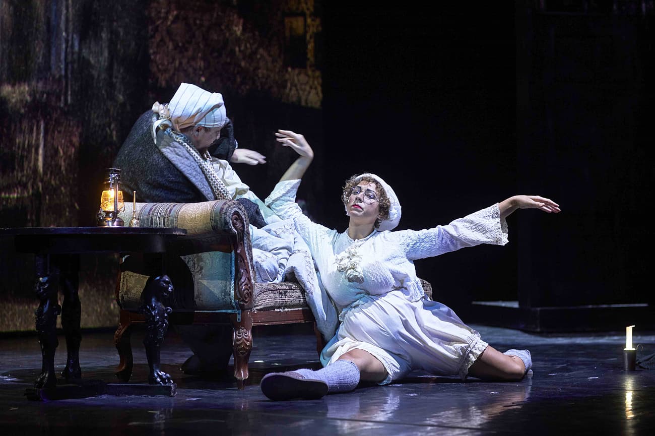 Визитные карточки. Цикл «Метаморфозы» (Мастерская «12» Никиты Михалкова)