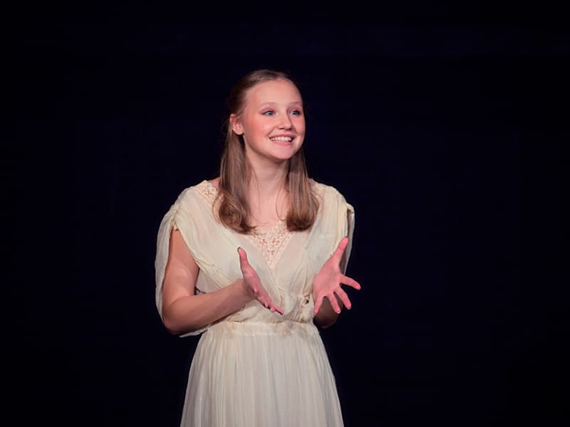 Любите ли вы театр? (Театр драматических импровизаций)