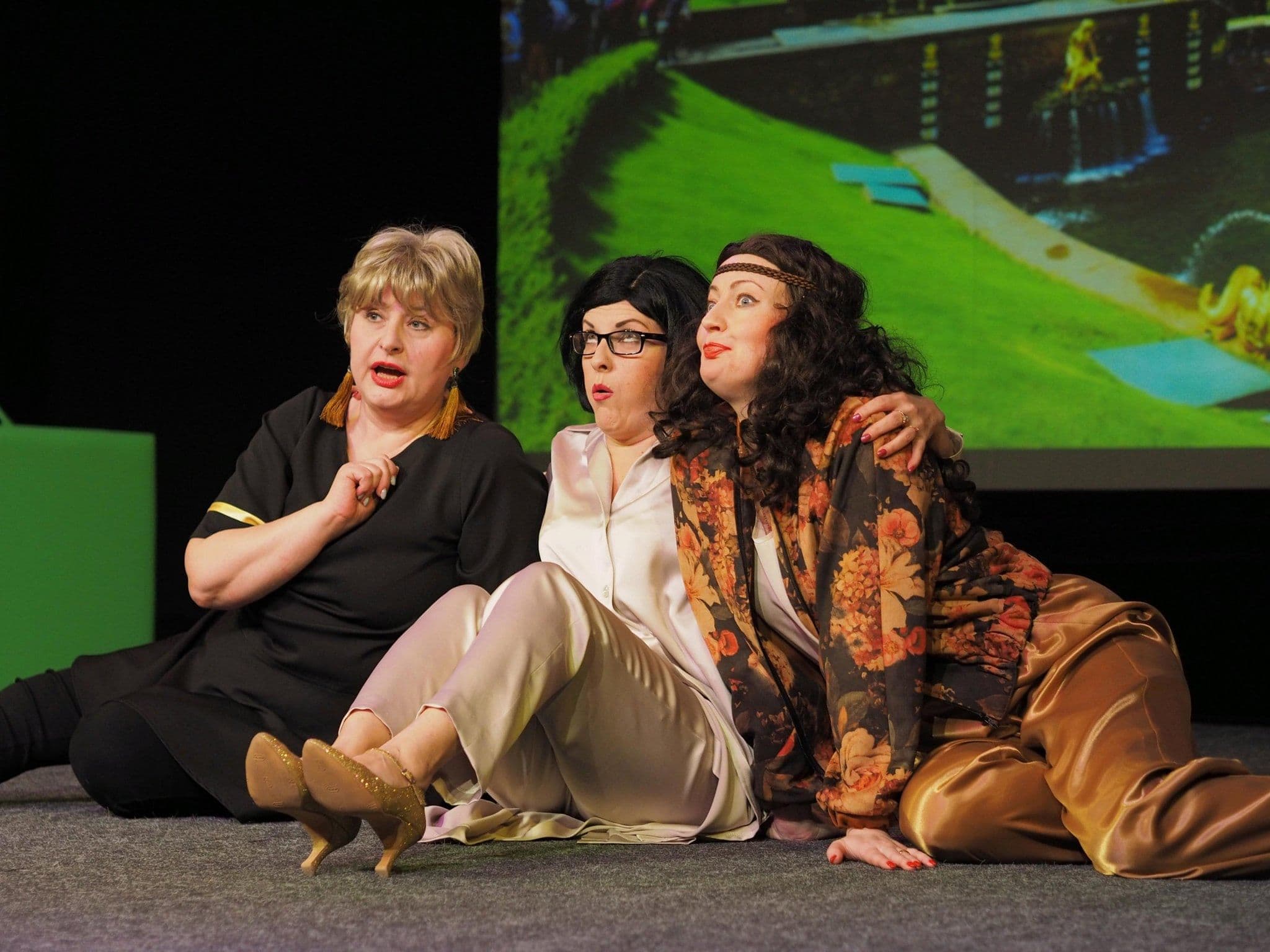 Три красавицы (Казачий театр)