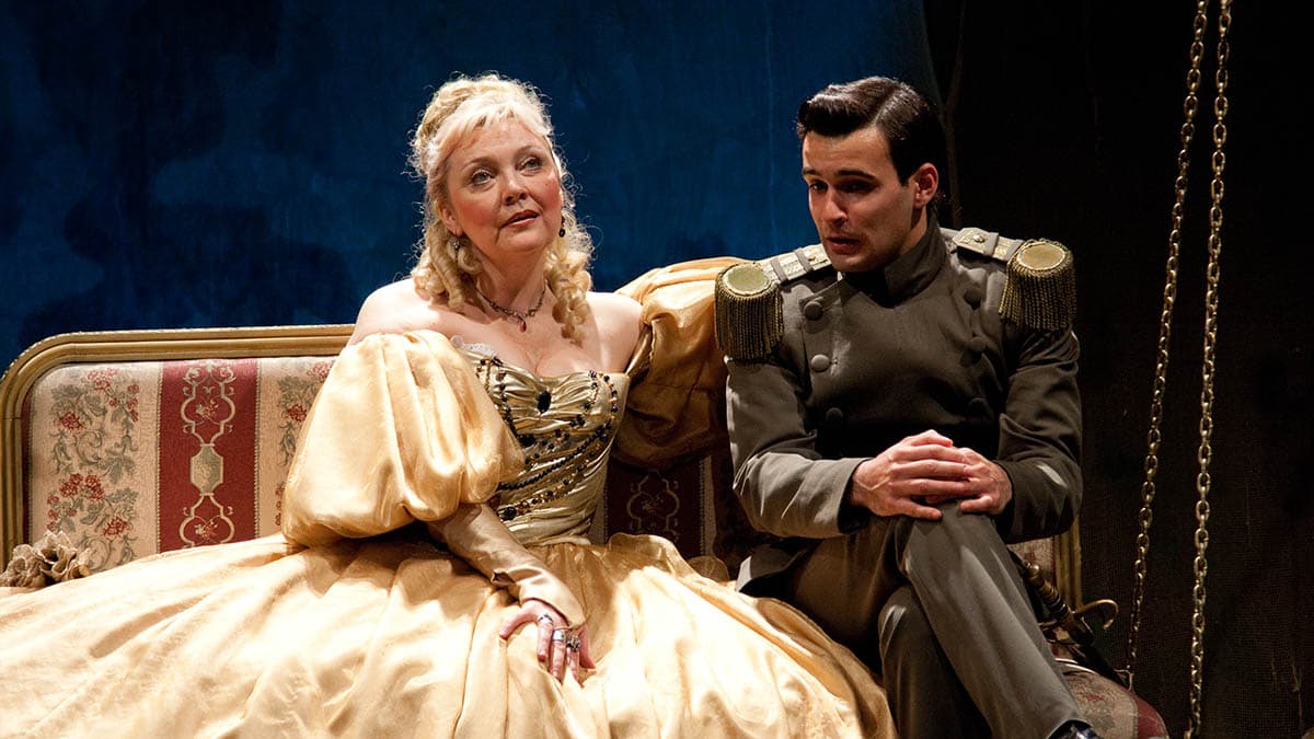 Стакан воды (Молодёжный театр на Фонтанке)