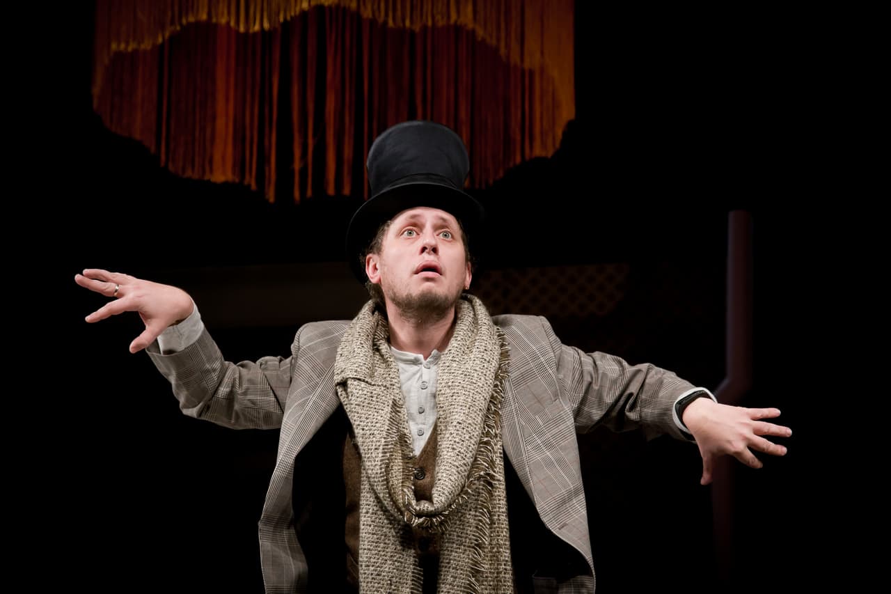 Меня нет дома (Эрмитаж)