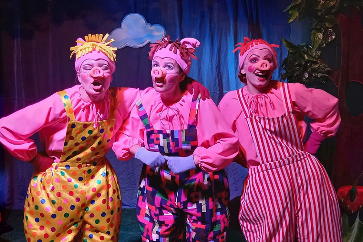 Три поросёнка (Зазеркалье)