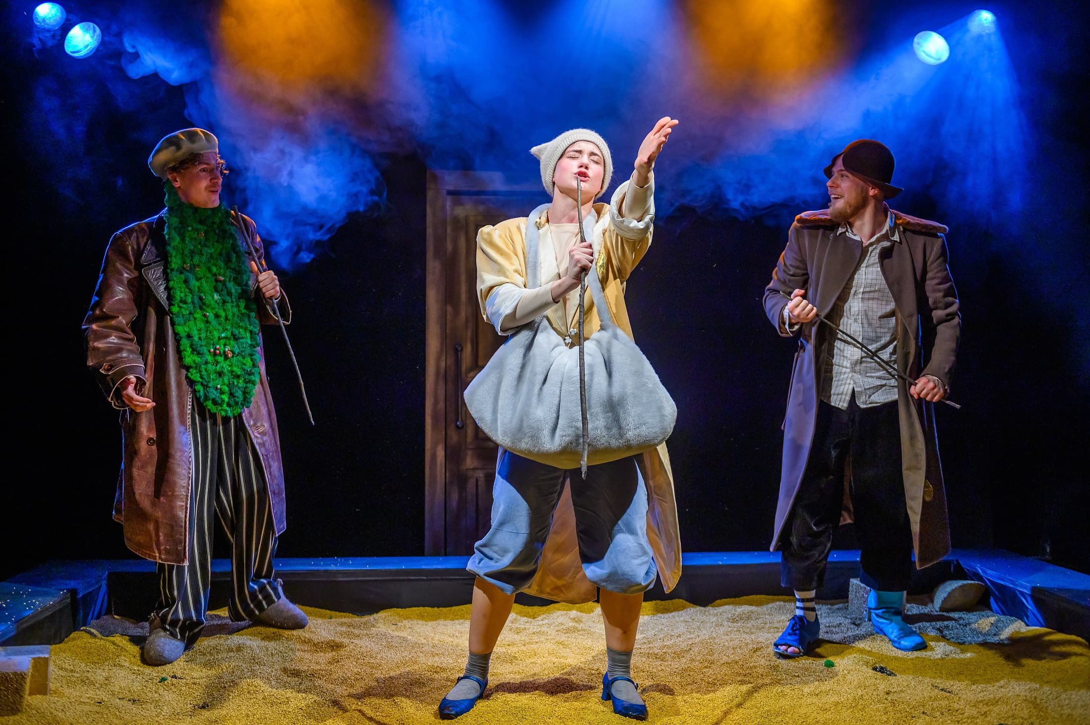 Муфта, полботинка и моховая борода (Театр на Васильевском)