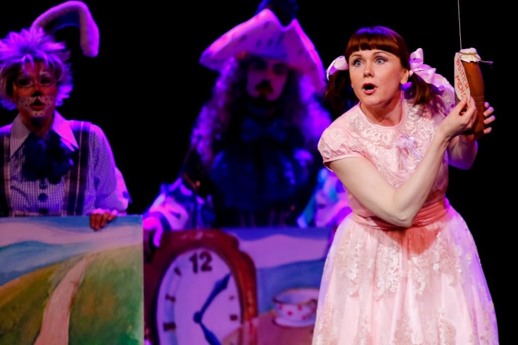 Алиса в стране чудес (Царицынская опера)