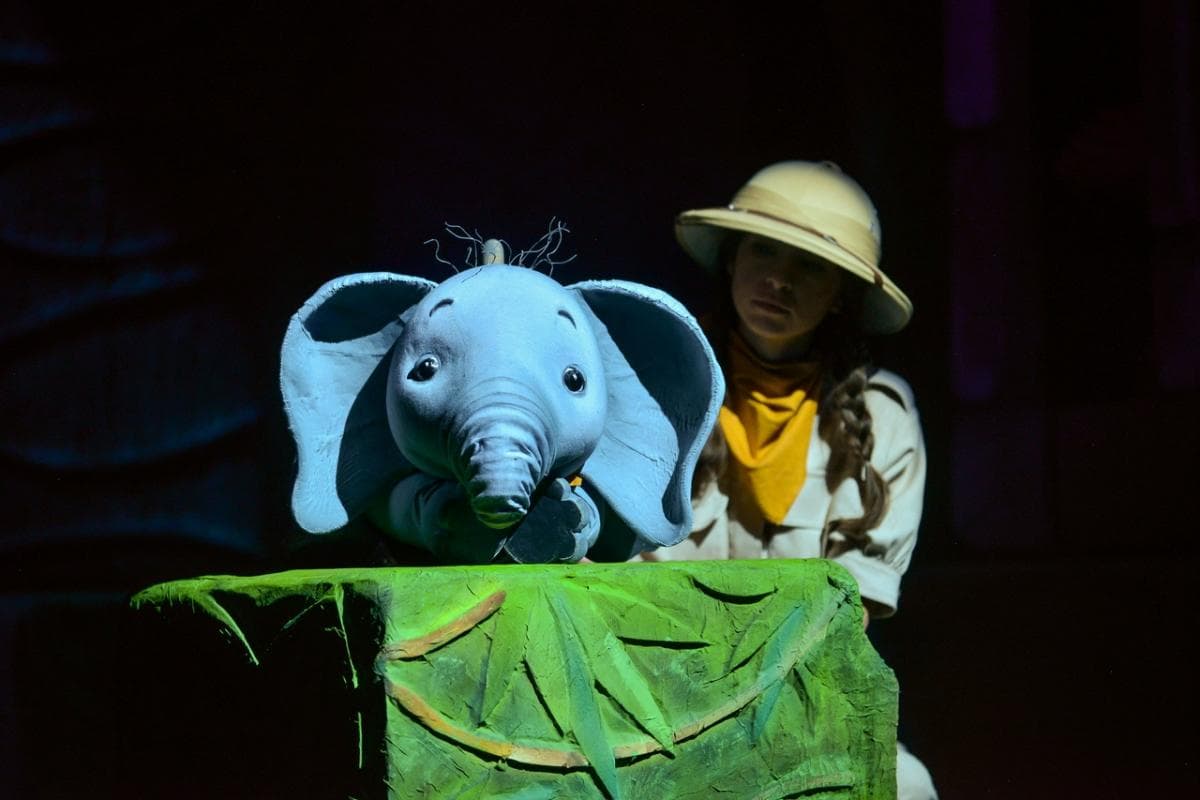 Любопытный слонёнок (Московский театр кукол)