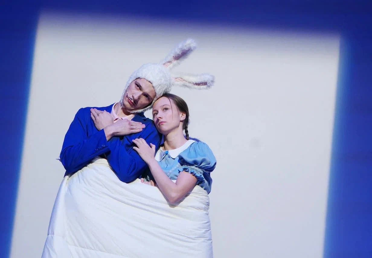 Удивительное путешествие кролика Эдварда (МХТ имени А. П. Чехова)