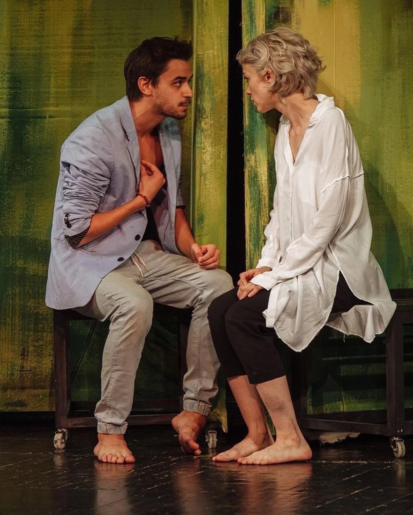 Солнечная линия (The театр)