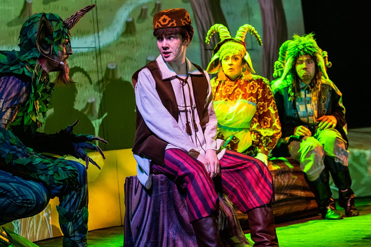 Книга силы (Театр на Горького, 13)