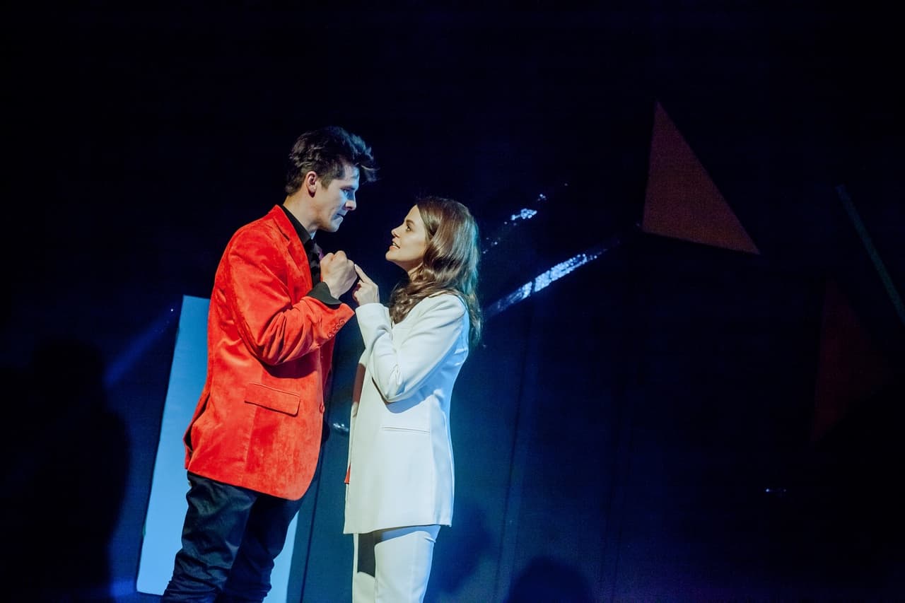 Источник (ТОК)