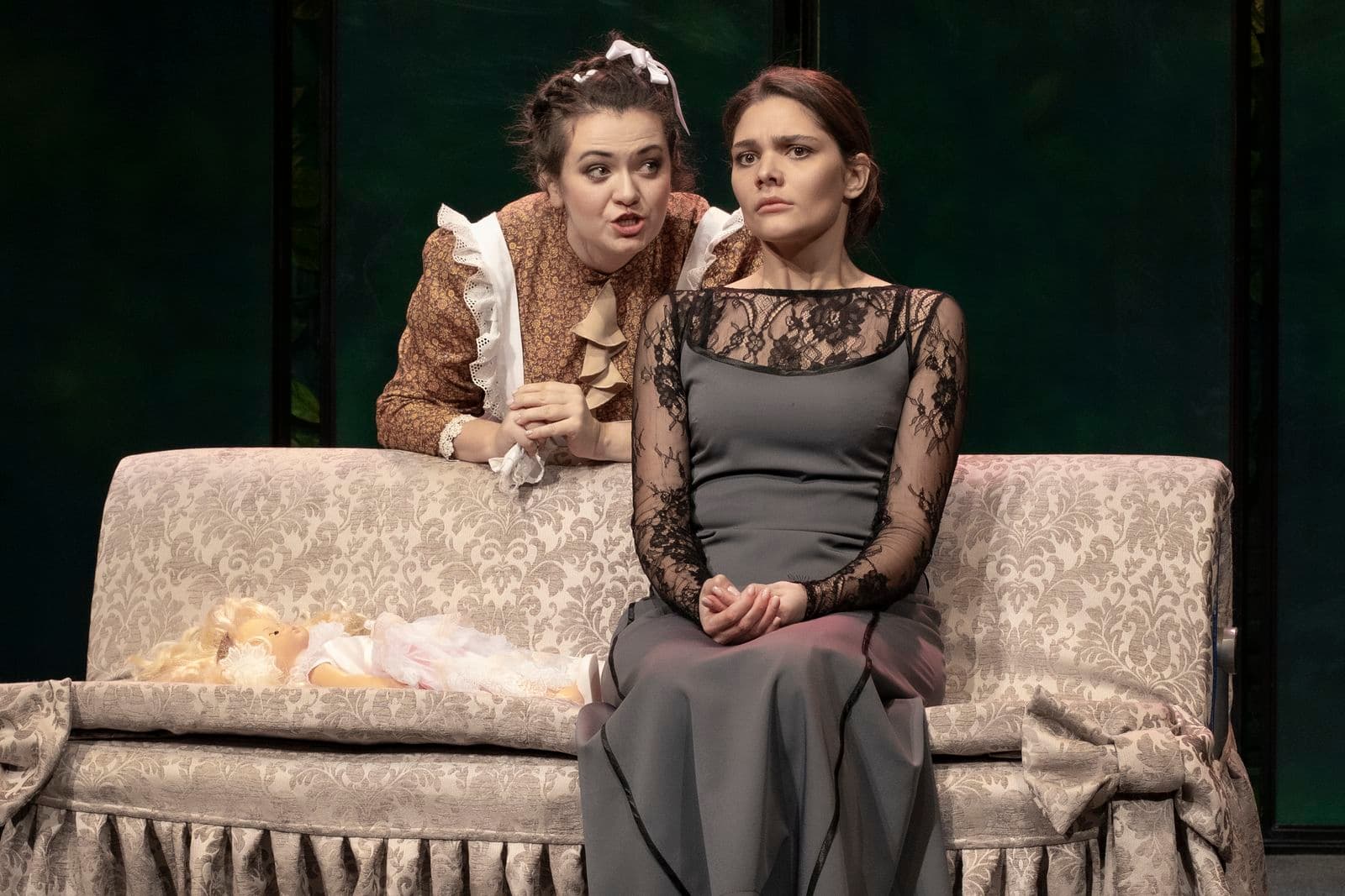 Невольницы (Молодёжный театр)