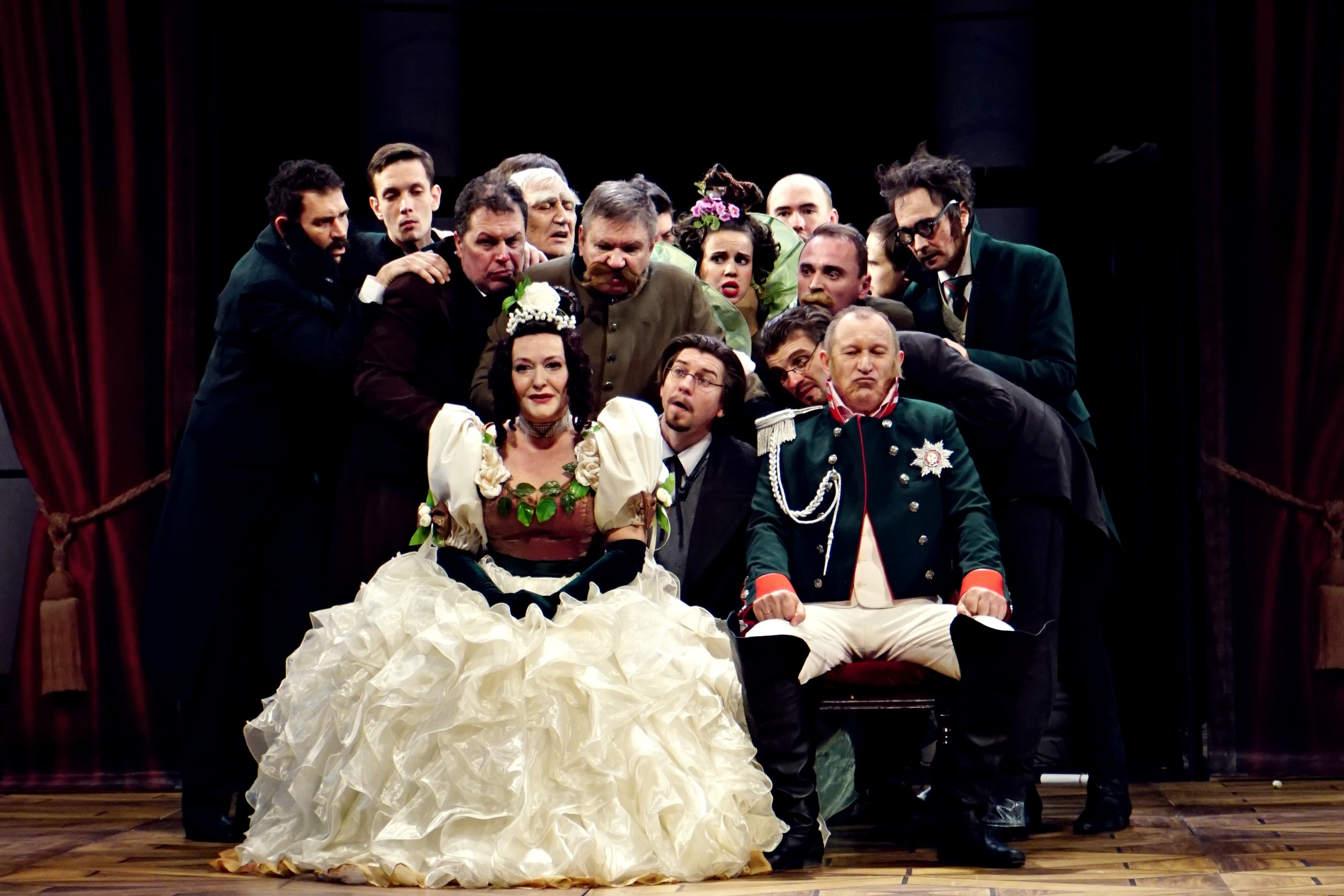 Ревизор (Театр драмы им. Горького)