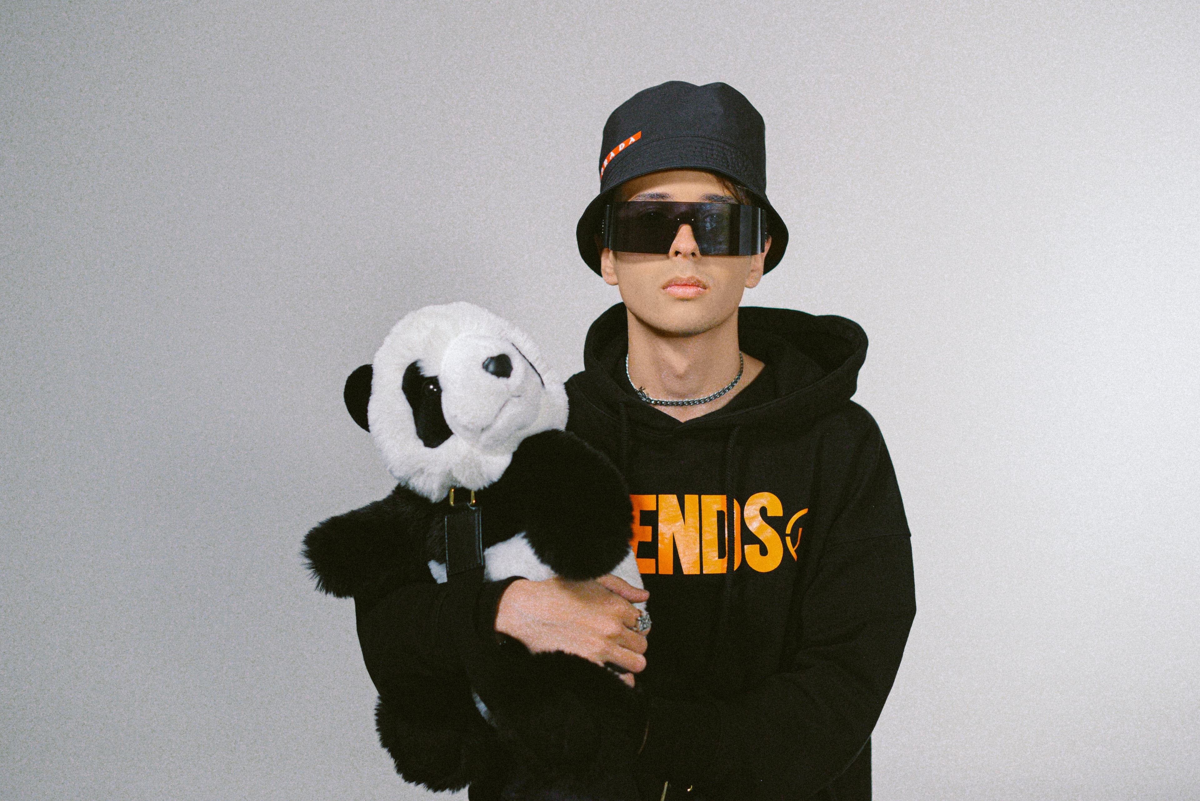 Slava Marlow (Aurora Concert Hall)