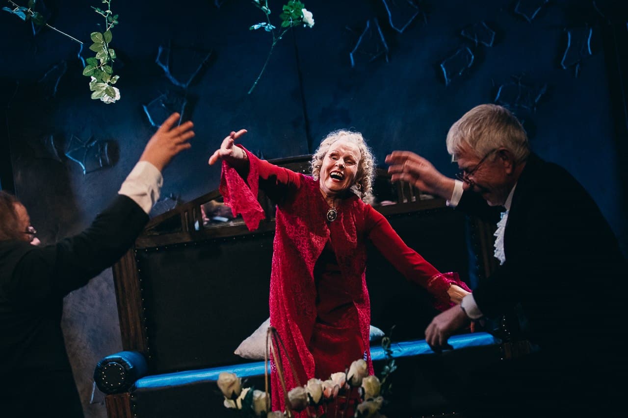 Соло для часов с боем (Драматический театр)