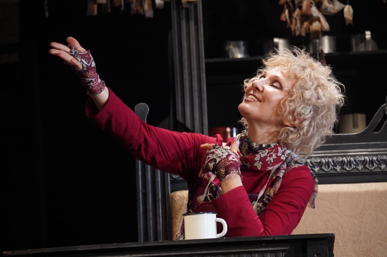 Старушка на миллион (Молодёжный театр)