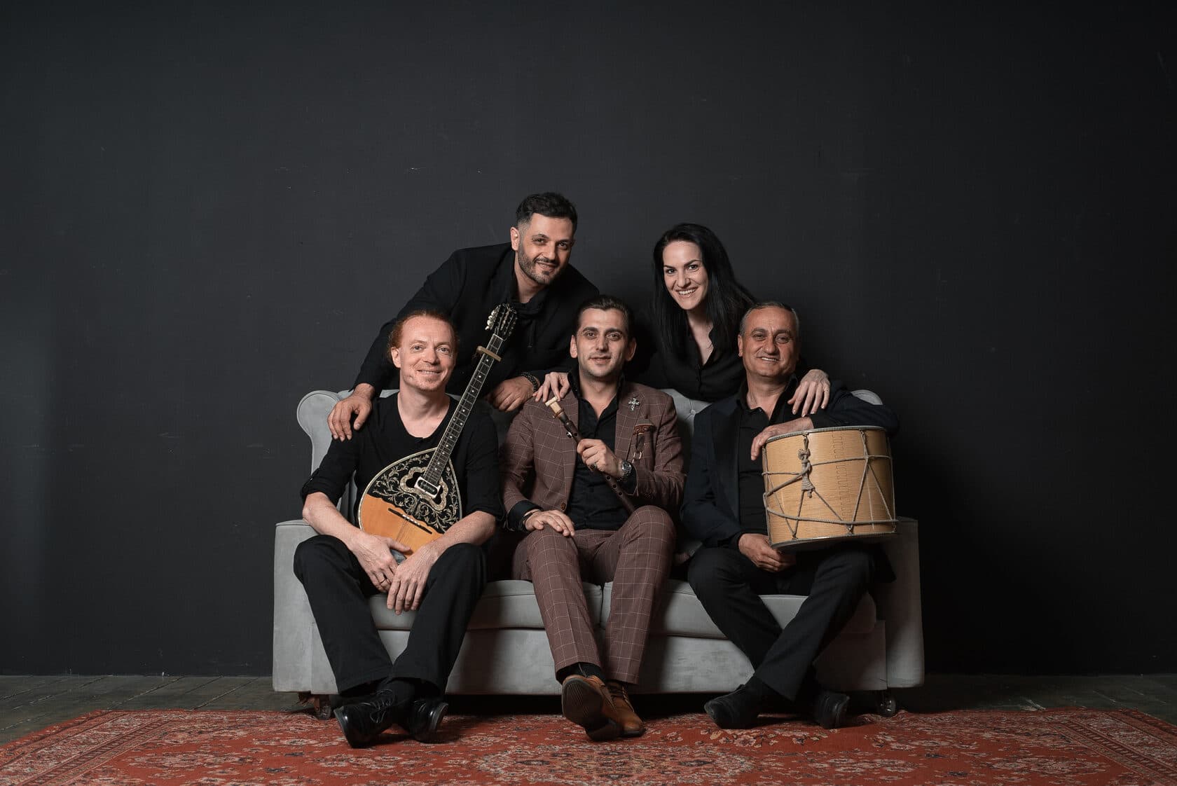 Армянский дудук в темноте (Музей Николая Островского)