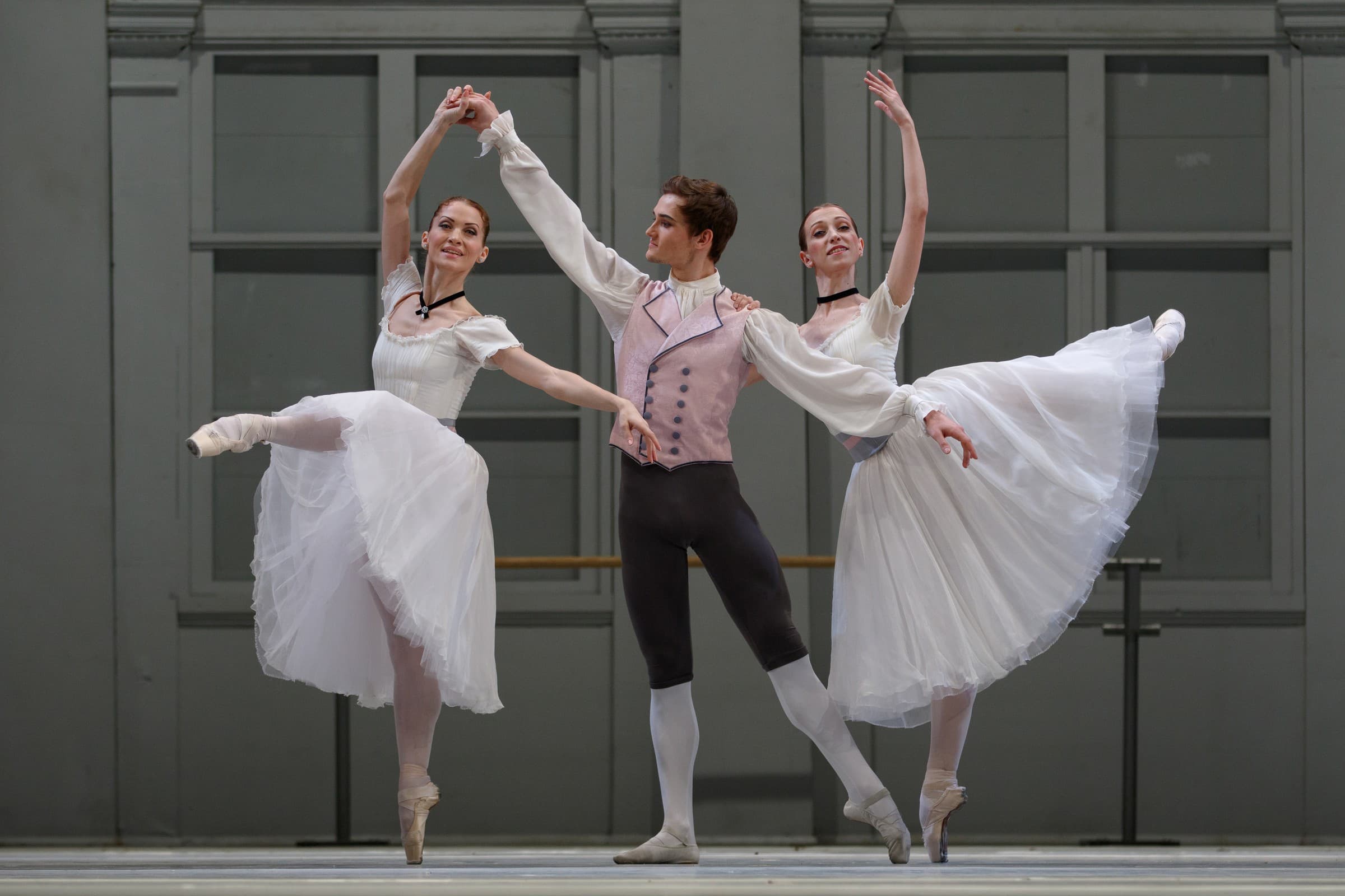 Тщетная предосторожность (Урал Опера Балет)