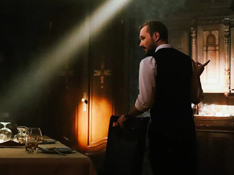 Десять (Особняк Демидова)