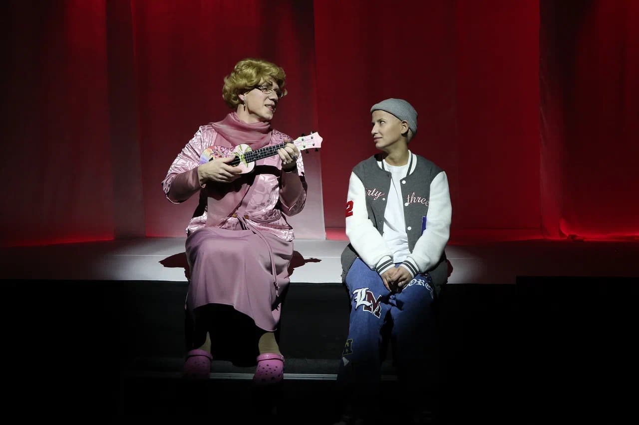 Оскар и Розовая дама (Новый экспериментальный театр)