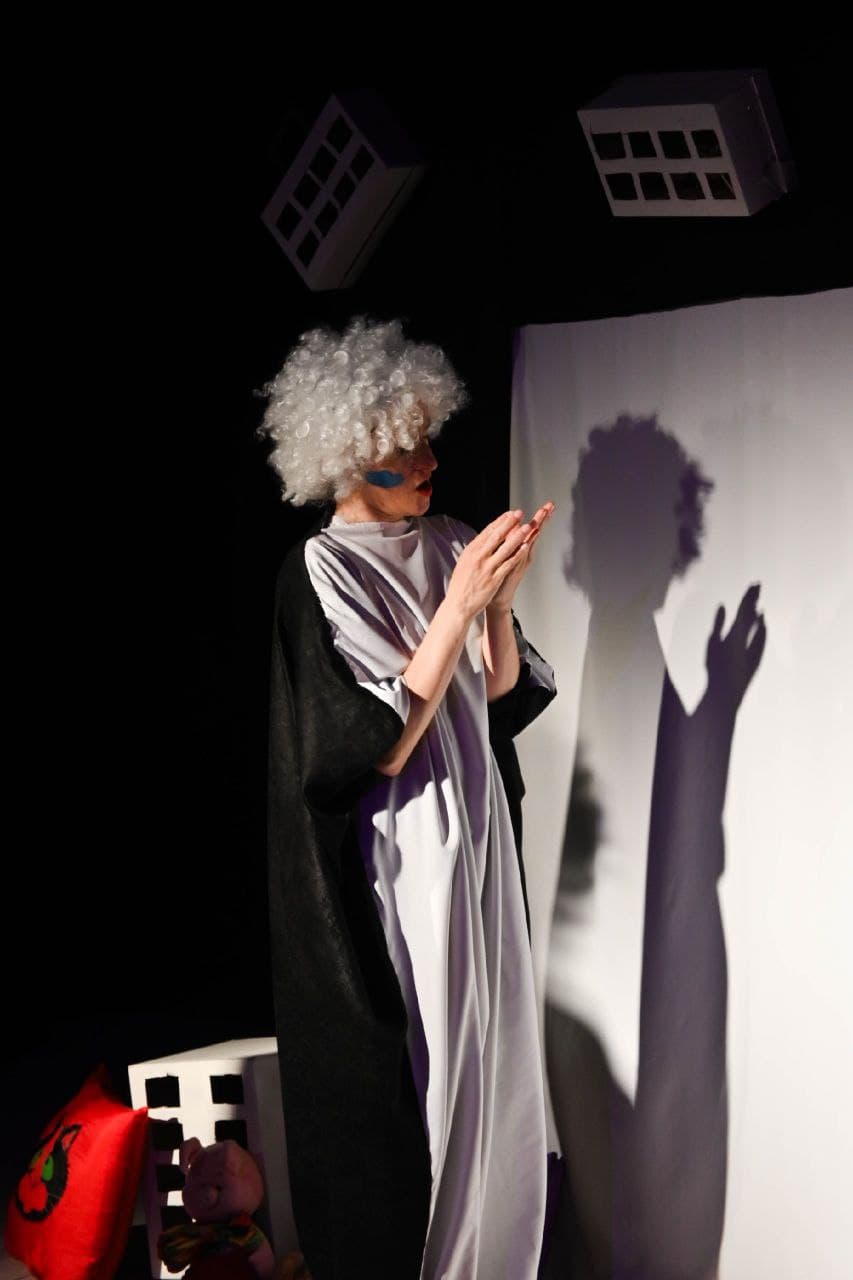 Кто живёт в темноте + мастер-класс (Домик на крыше)