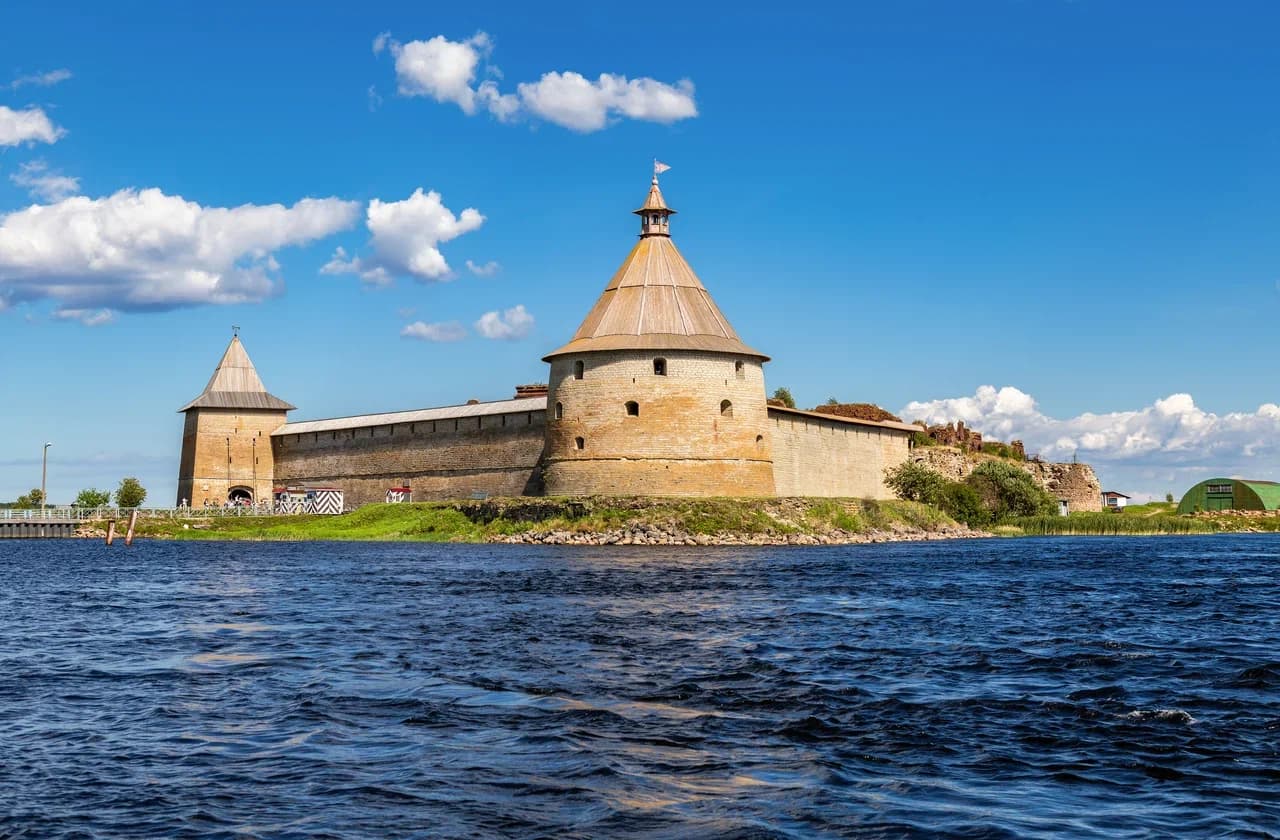 Сказка в русской деревне Мандроги (Улица Казанская, 2)