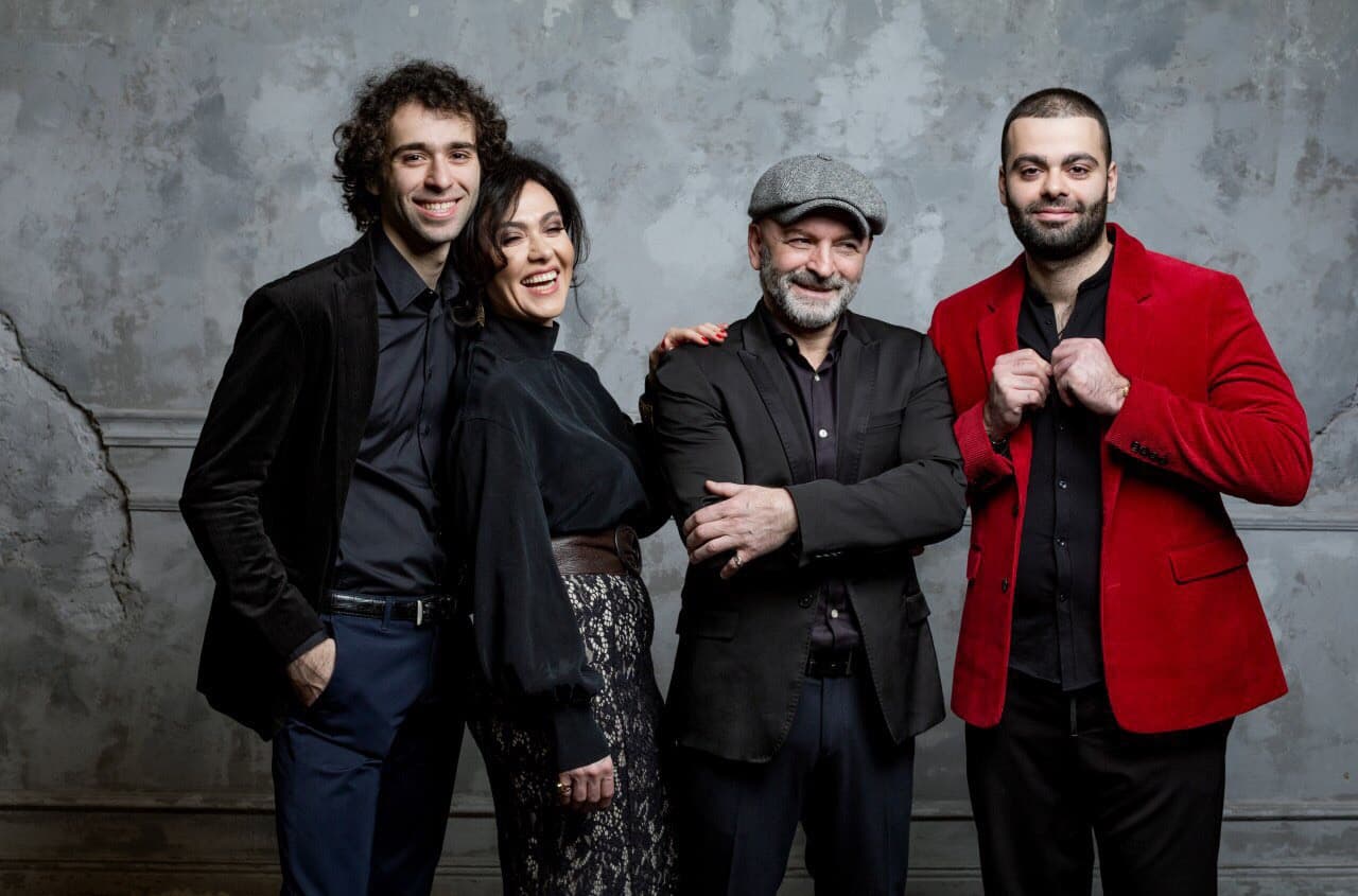 Вечер семьи Боджгуа (Театр Вахтангова)