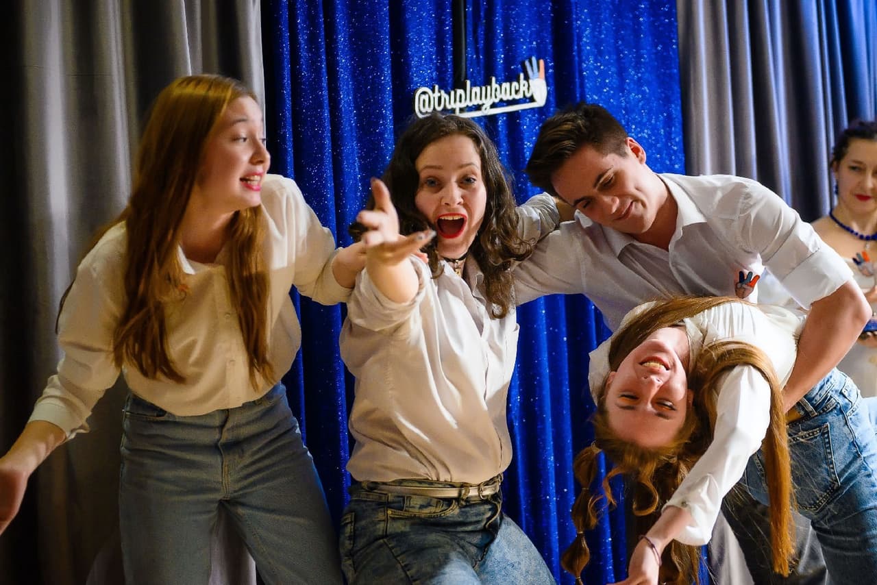 Живой спектакль (Art & Mess)