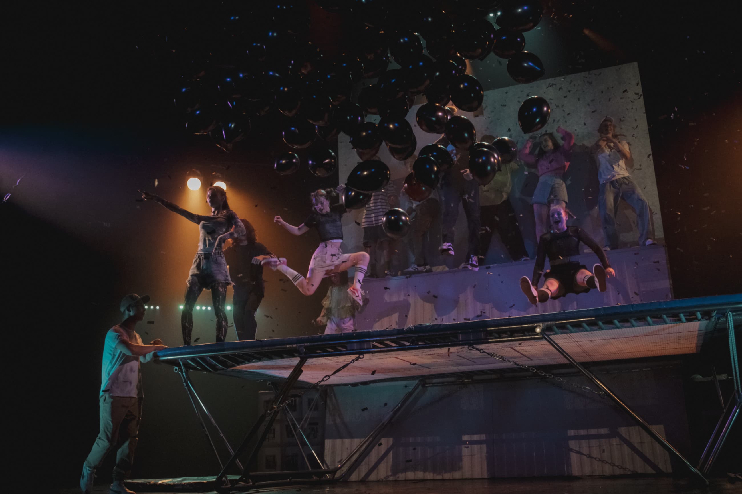 Трудные подростки: гимн свободе и юности (Упсала-цирк)