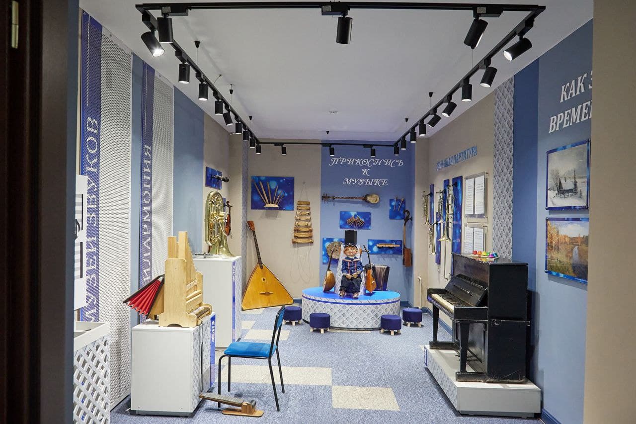 Закулисье. Губернаторский оркестр русских народных инструментов (Филармония)