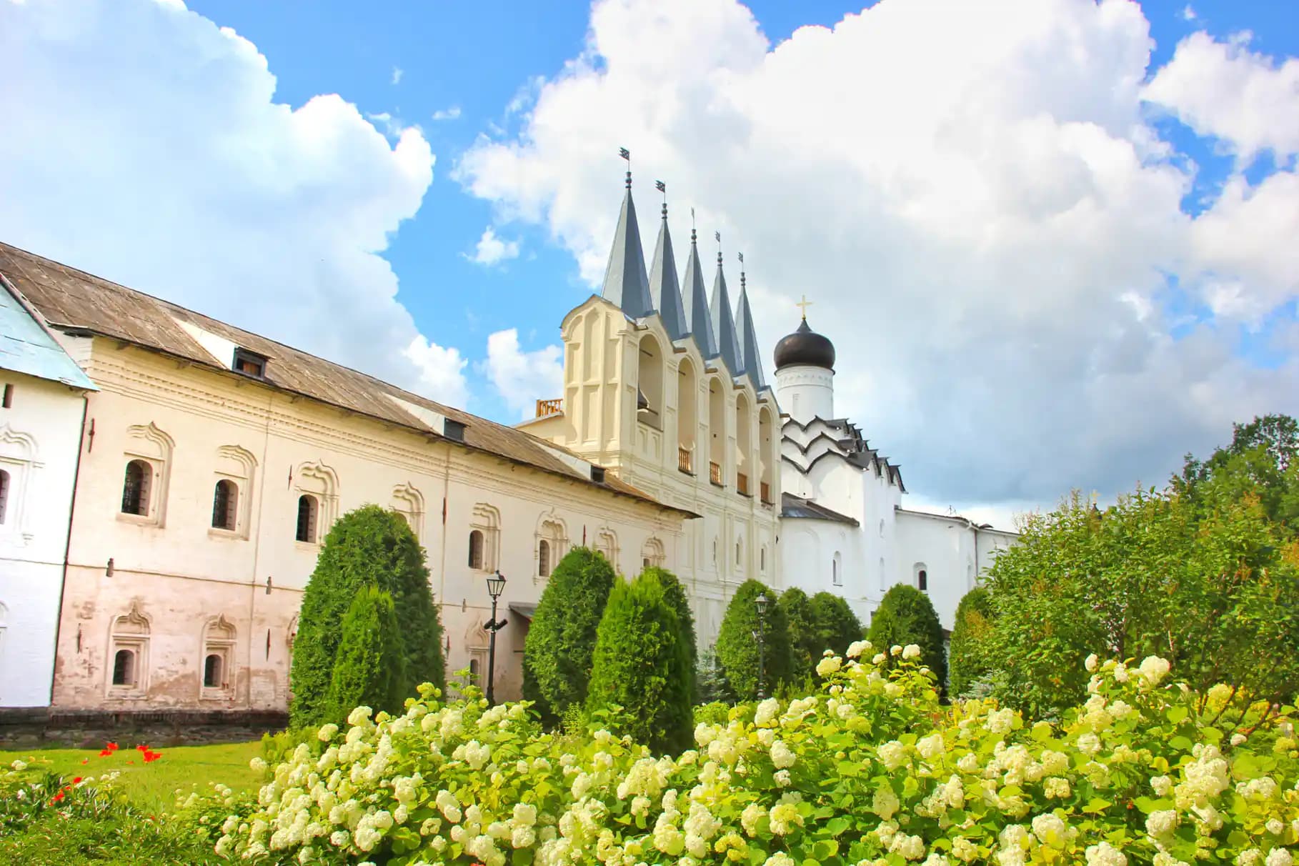 Тихвин и дом-музей Римского-Корсакова (Улица Казанская, 2)