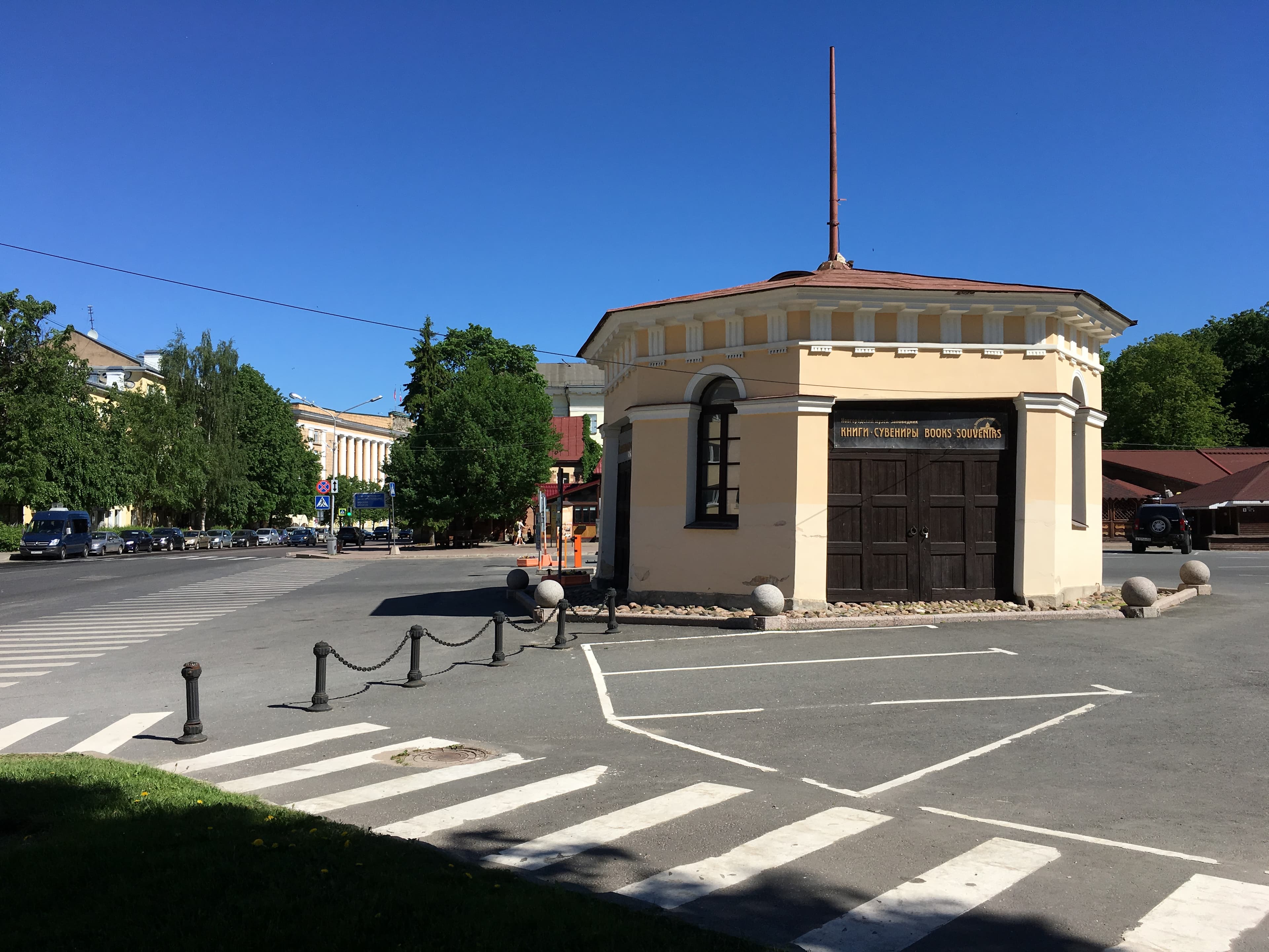 «Конец» с бесконечной историей (Новгородский кремль)