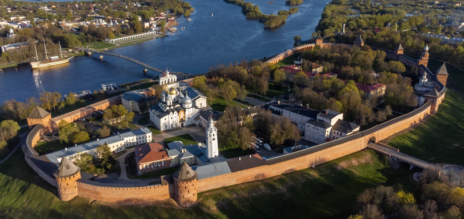 Кремль улыбается (Детский музейный центр)