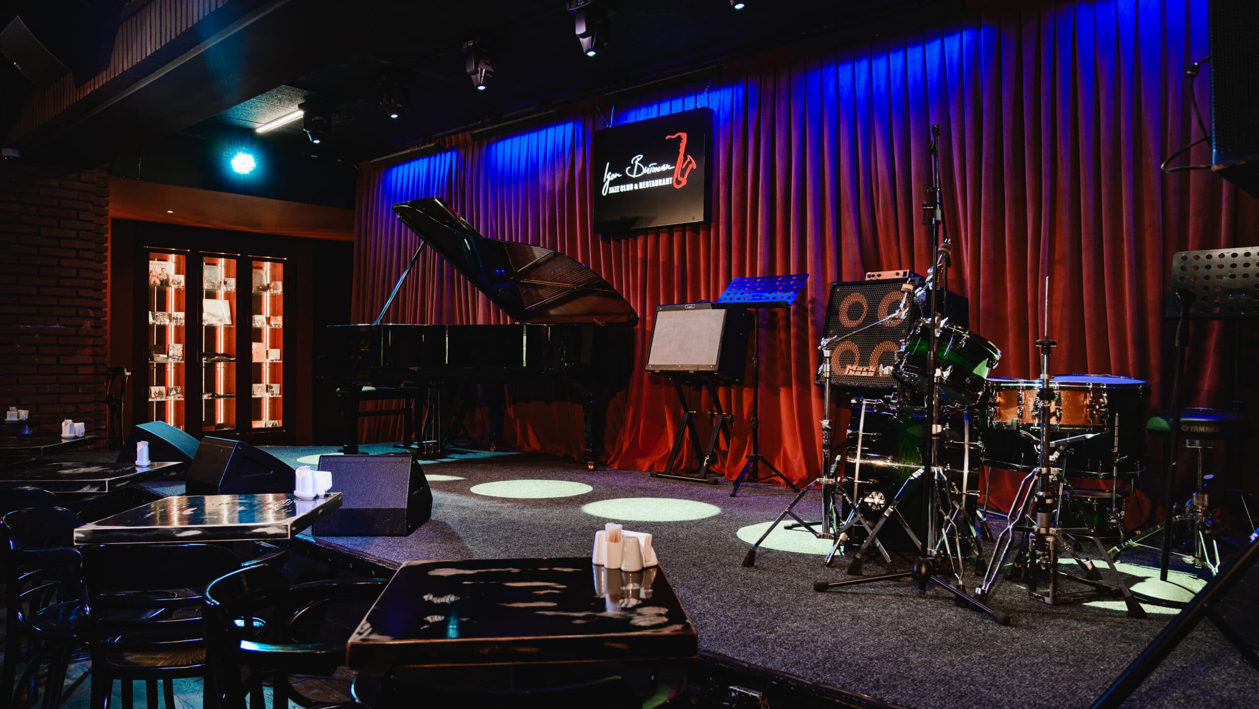 Международный день джаза. Клубный фестиваль (Джаз-клуб Игоря Бутмана)