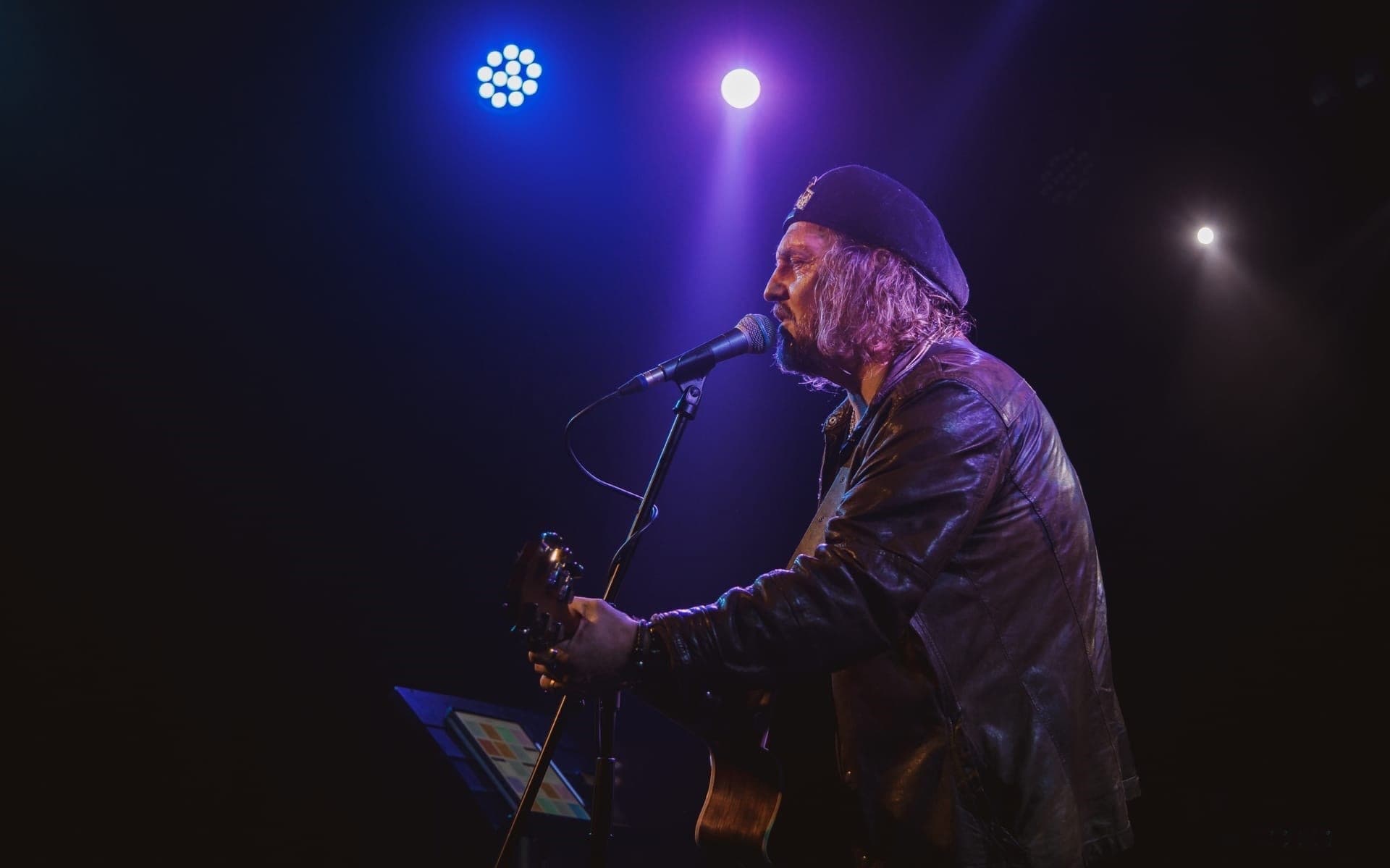 Михаил Башаков (Rhythm & Blues Cafe)