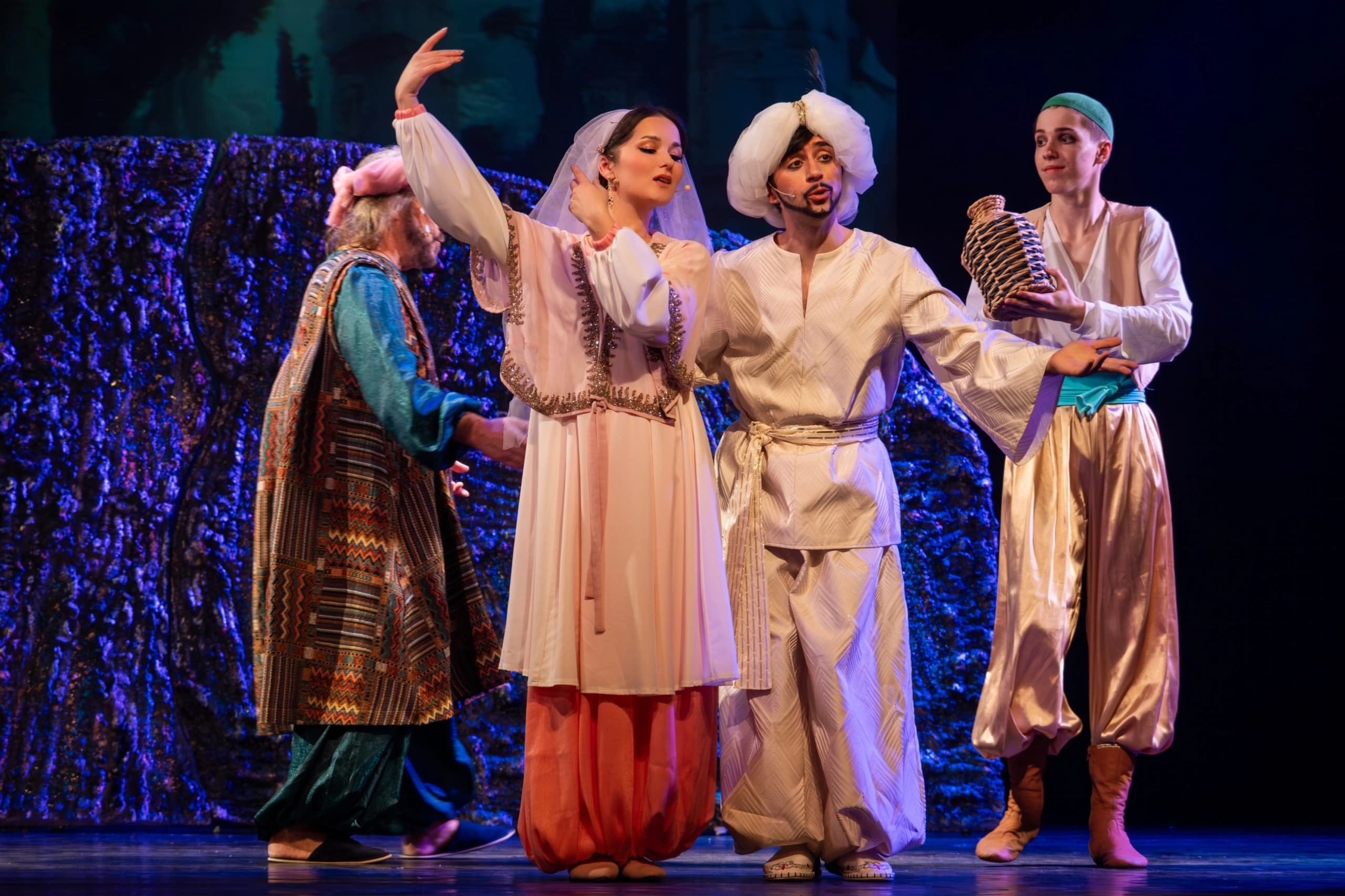 Али-Баба и сорок разбойников (Концертный зал у Финляндского)