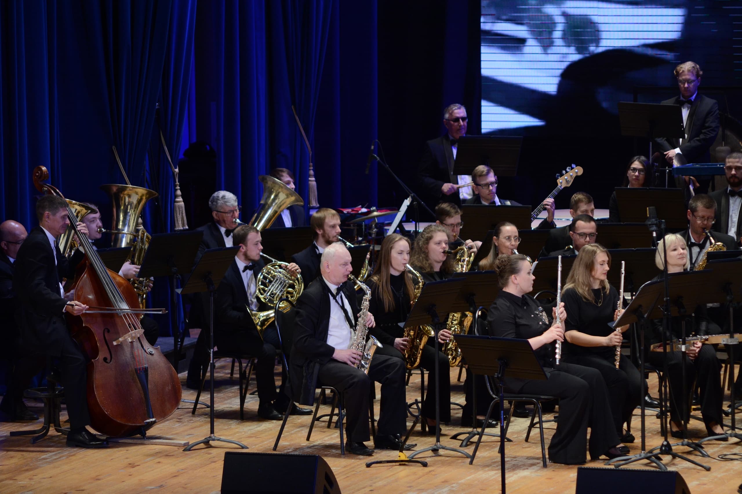 Волга-Бэнд (Филармония им. Шнитке)