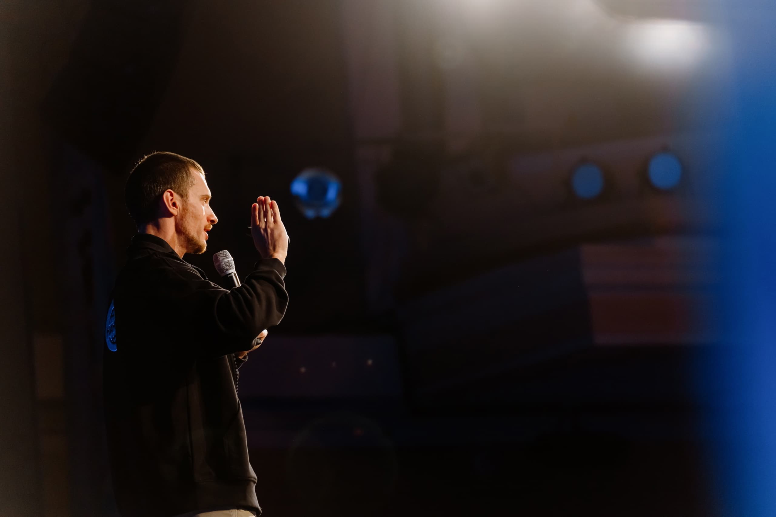 Погружение в космос (Драматический театр им. Пушкина)