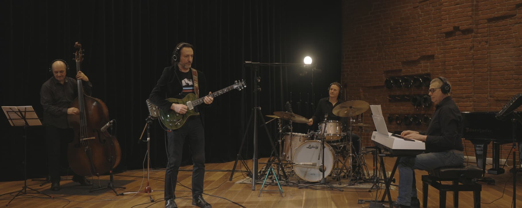 Мир гитары. Фестивальный джем (Филармония)