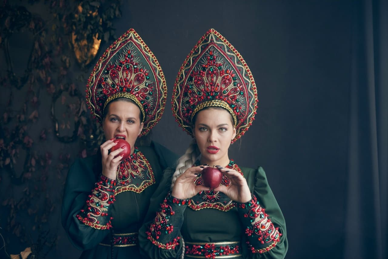 Версия народная. Квартирник (Lюstra Bar)