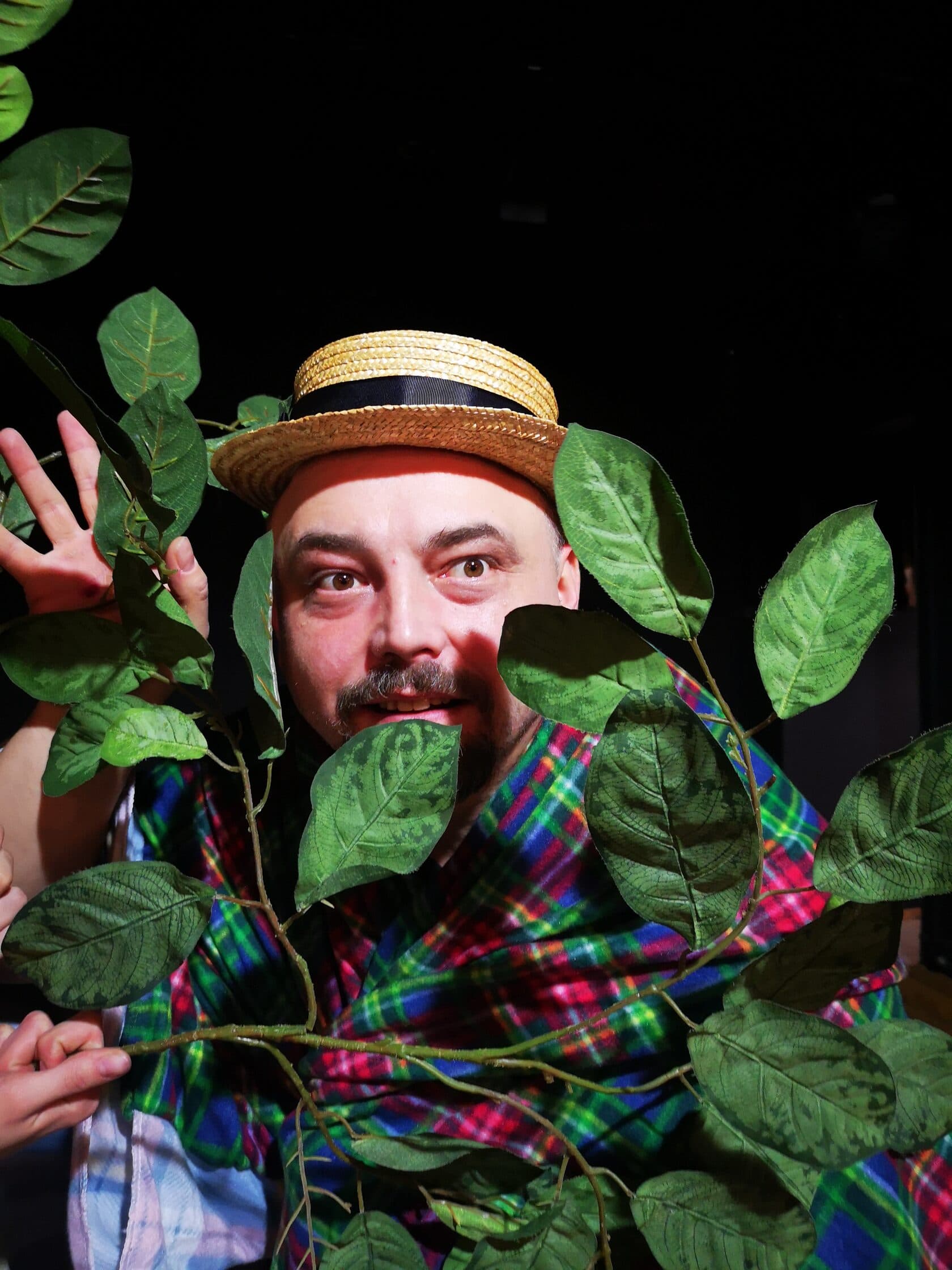 Трое в лодке, не считая собаки (Вернадского, 13)