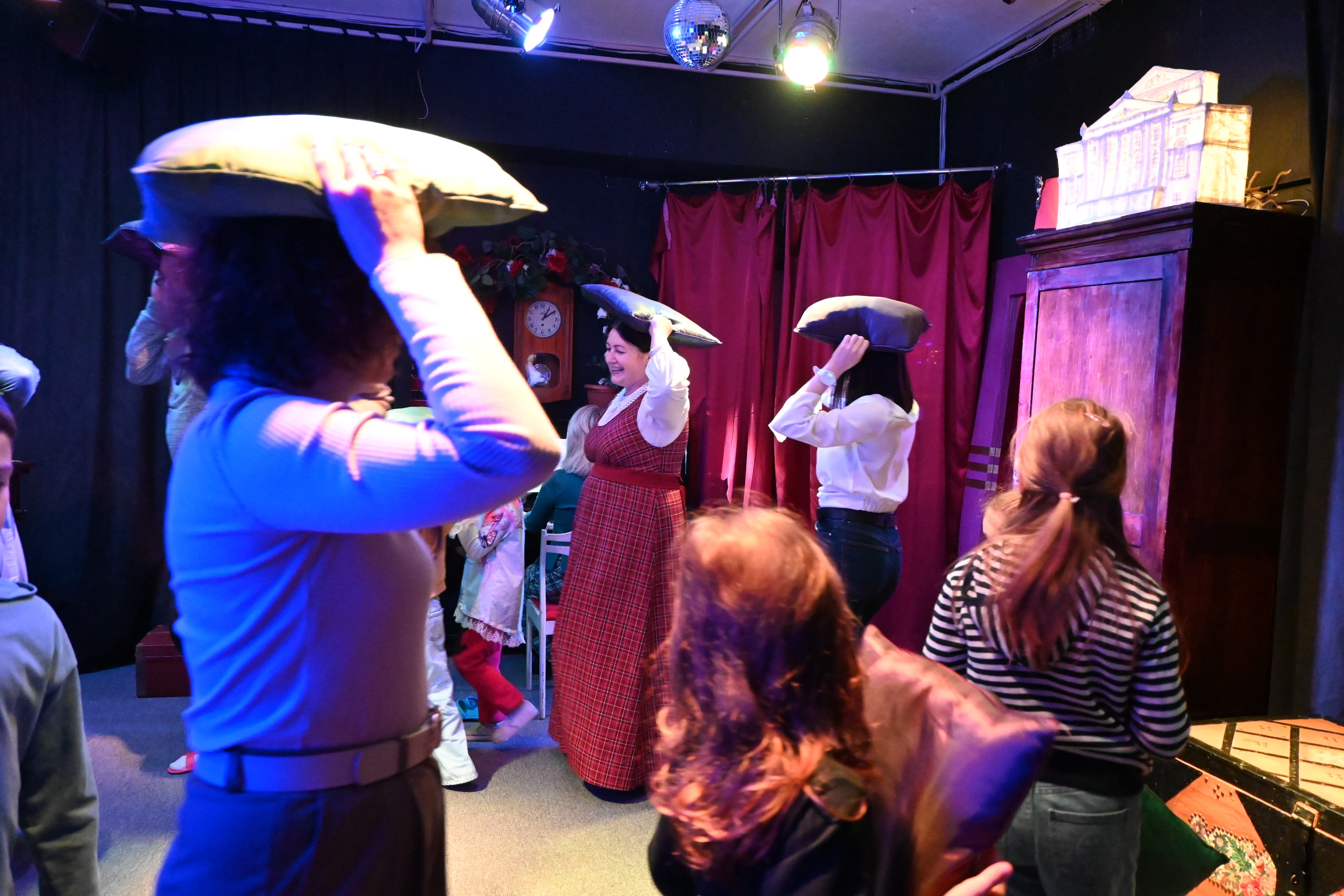 Как был весь мир спасён (Губерния)