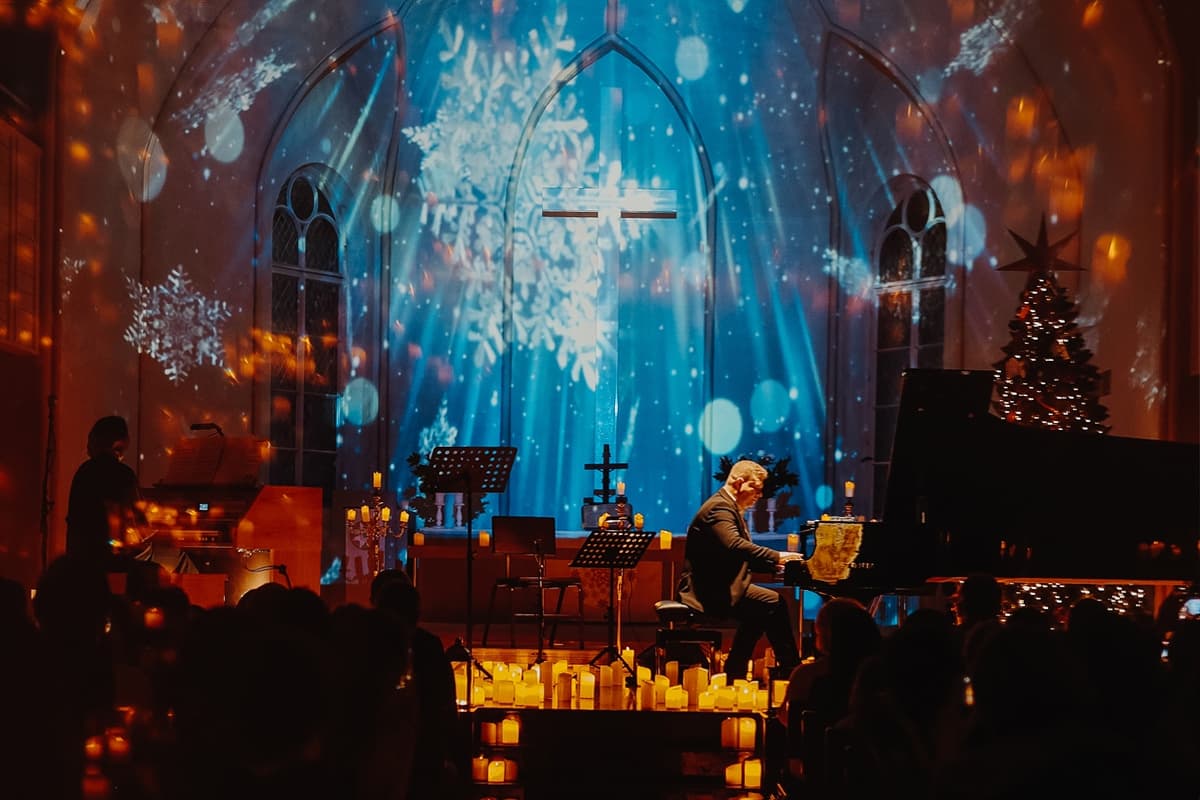 Чайковский при свечах