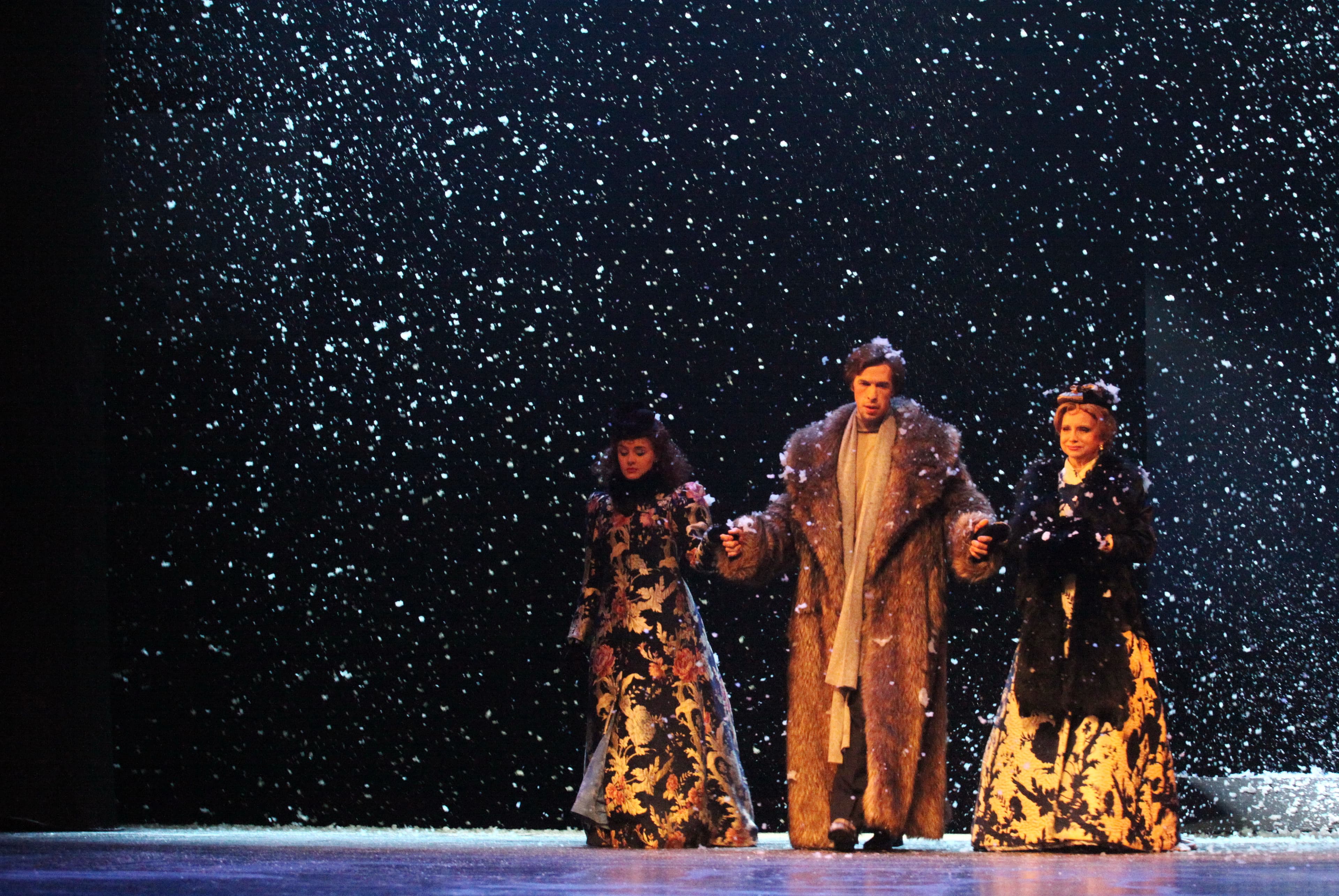 Бешеные деньги (Театр комедии им. Акимова)