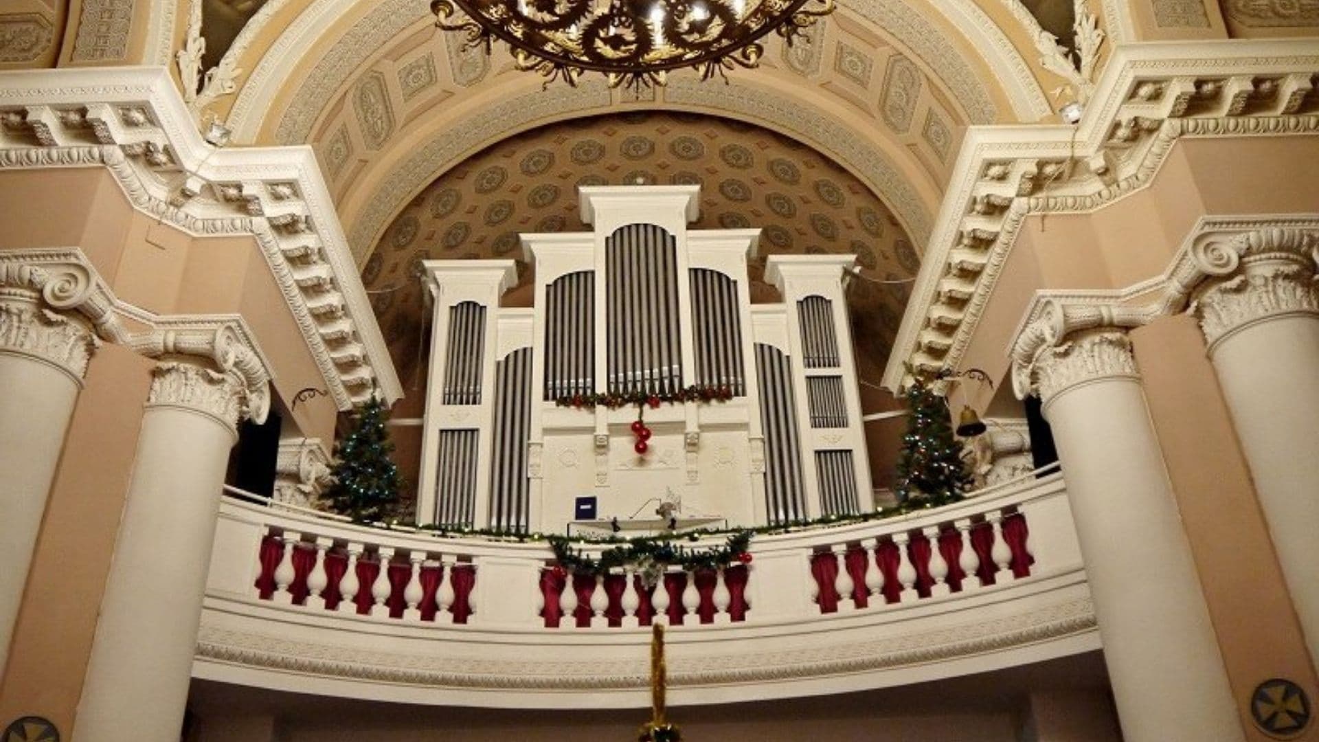 Орган при свечах. Бах и музыка Испании (Храм Святого Станислава)