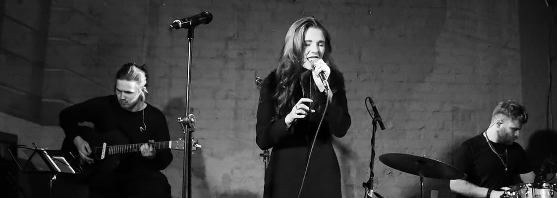 Полина Ерёмина (Клуб Алексея Козлова. Unplugged)