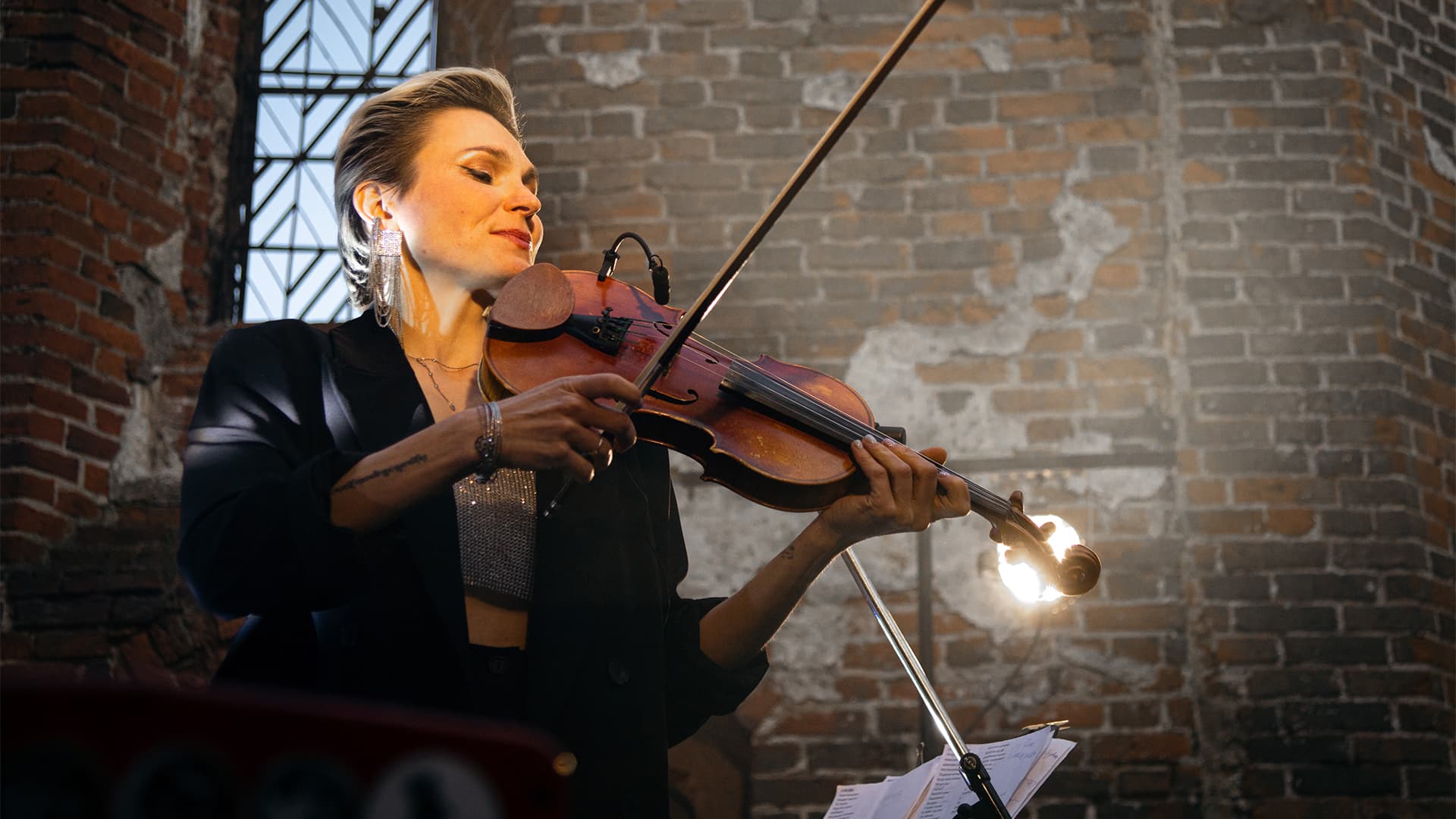 Музыка в темноте. Гала шоу (ДК железнодорожников)