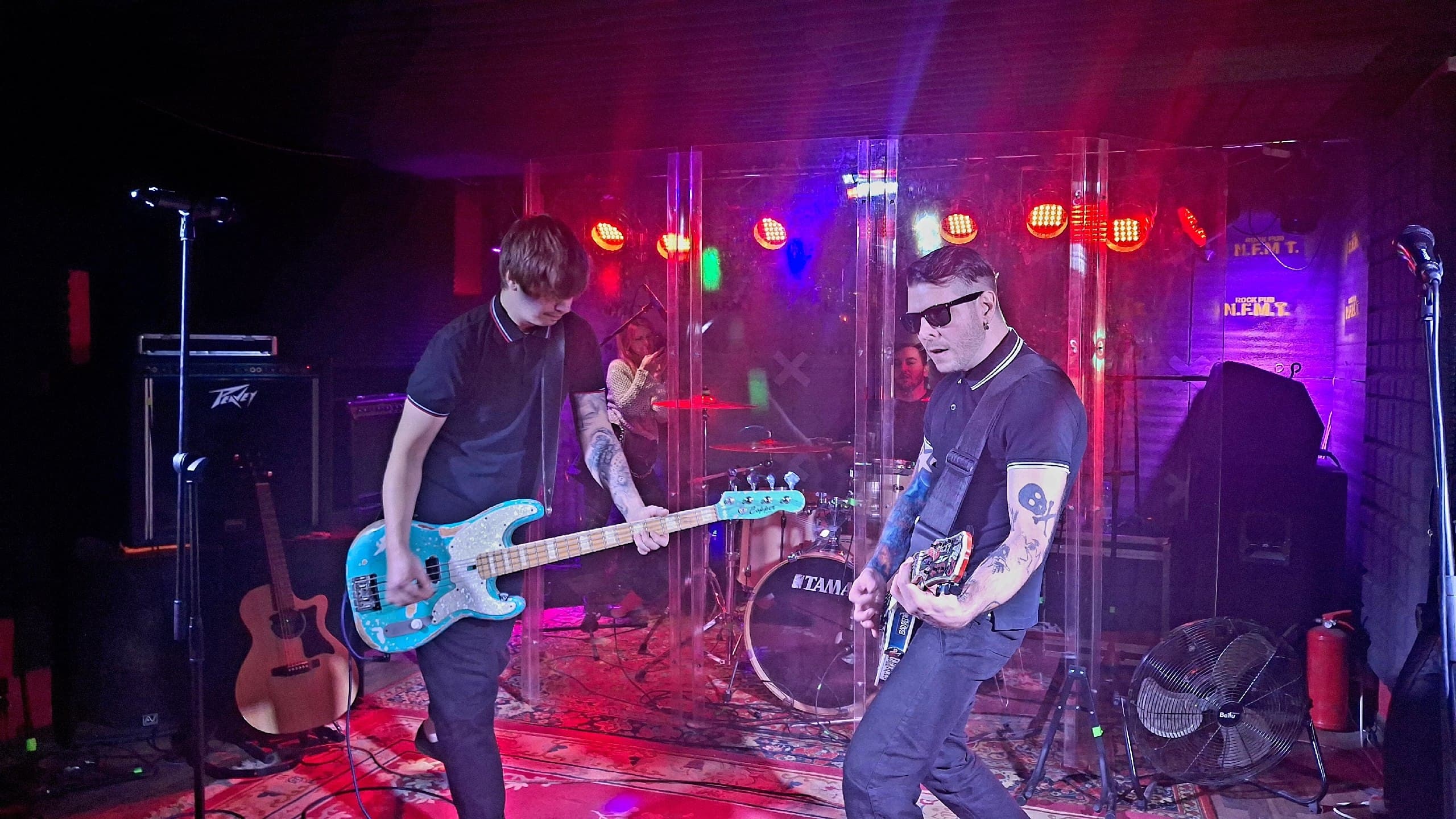 Плохие танцоры (Heaven Bar)
