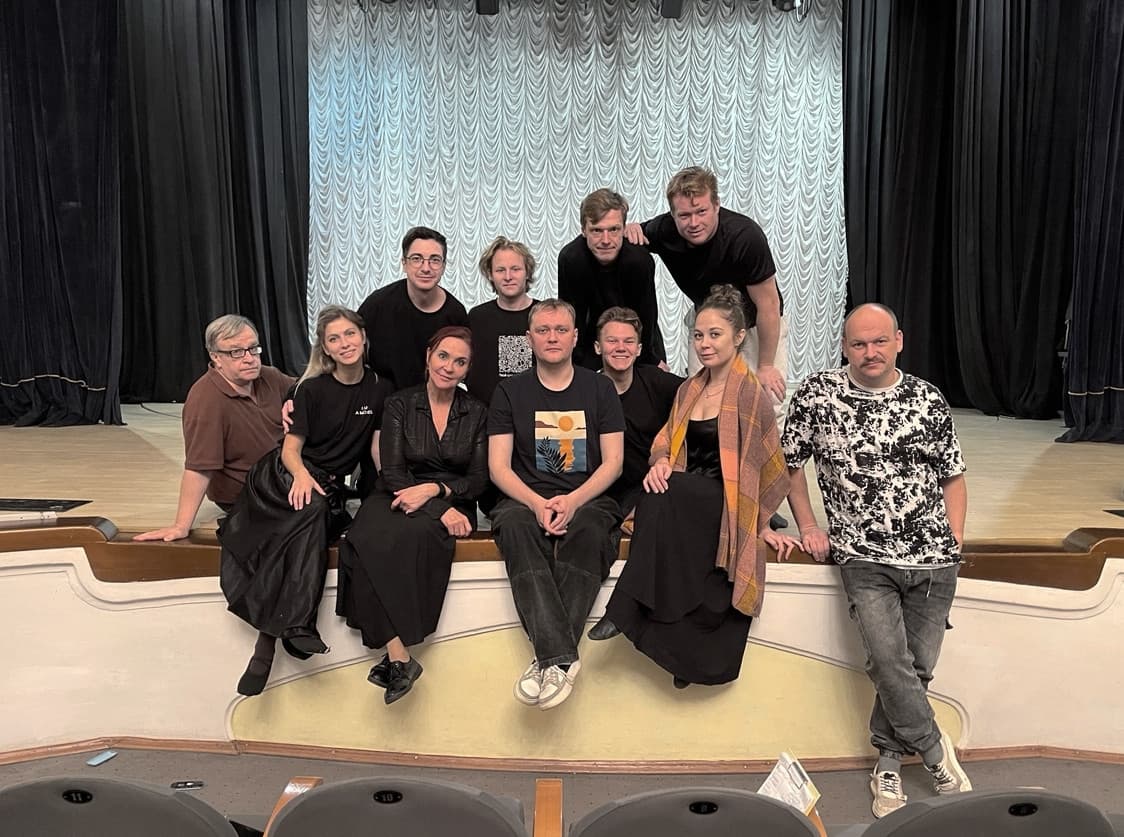 Лекарь поневоле (ДК железнодорожников)