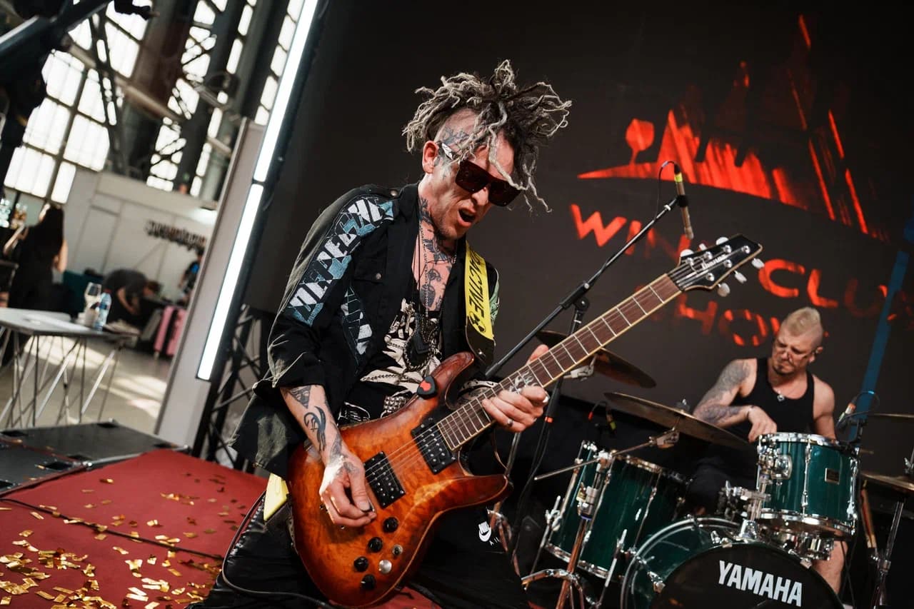 Матушка земля (Севкабель Порт)